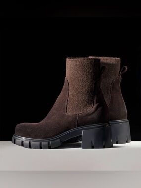 Knit-Trim Chelsea Lug Booties - Black